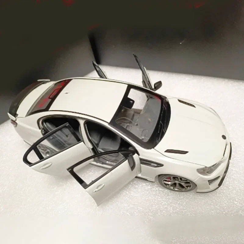 1:18 HSV GTSR Model Car